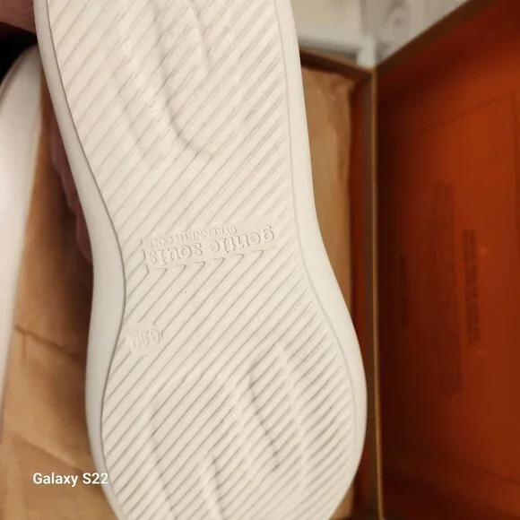 Gentle Souls Rosette " Pink Clay" Platform Sneakers. Size Various. NWT. - Picture 9 of 11